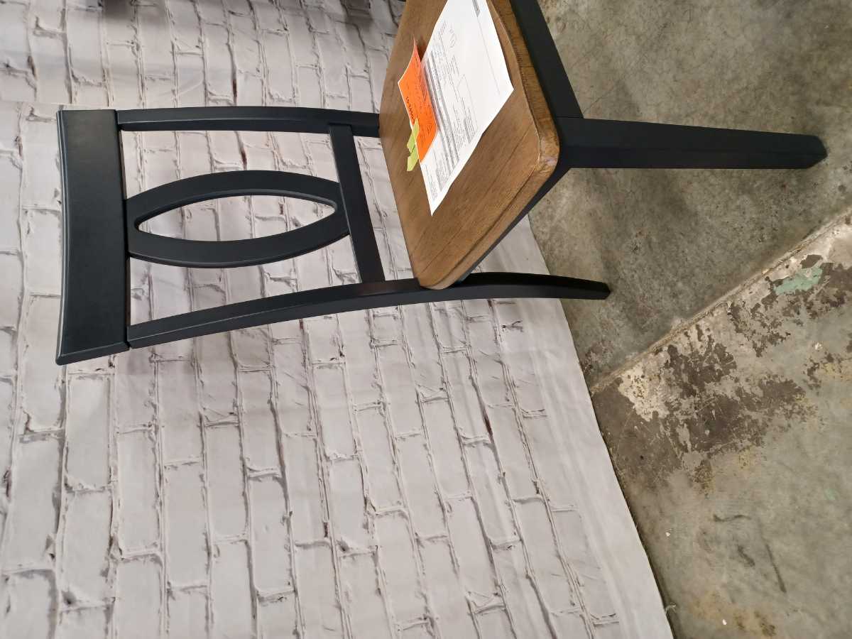 Landocken Side Chair - Gallery Image 9
